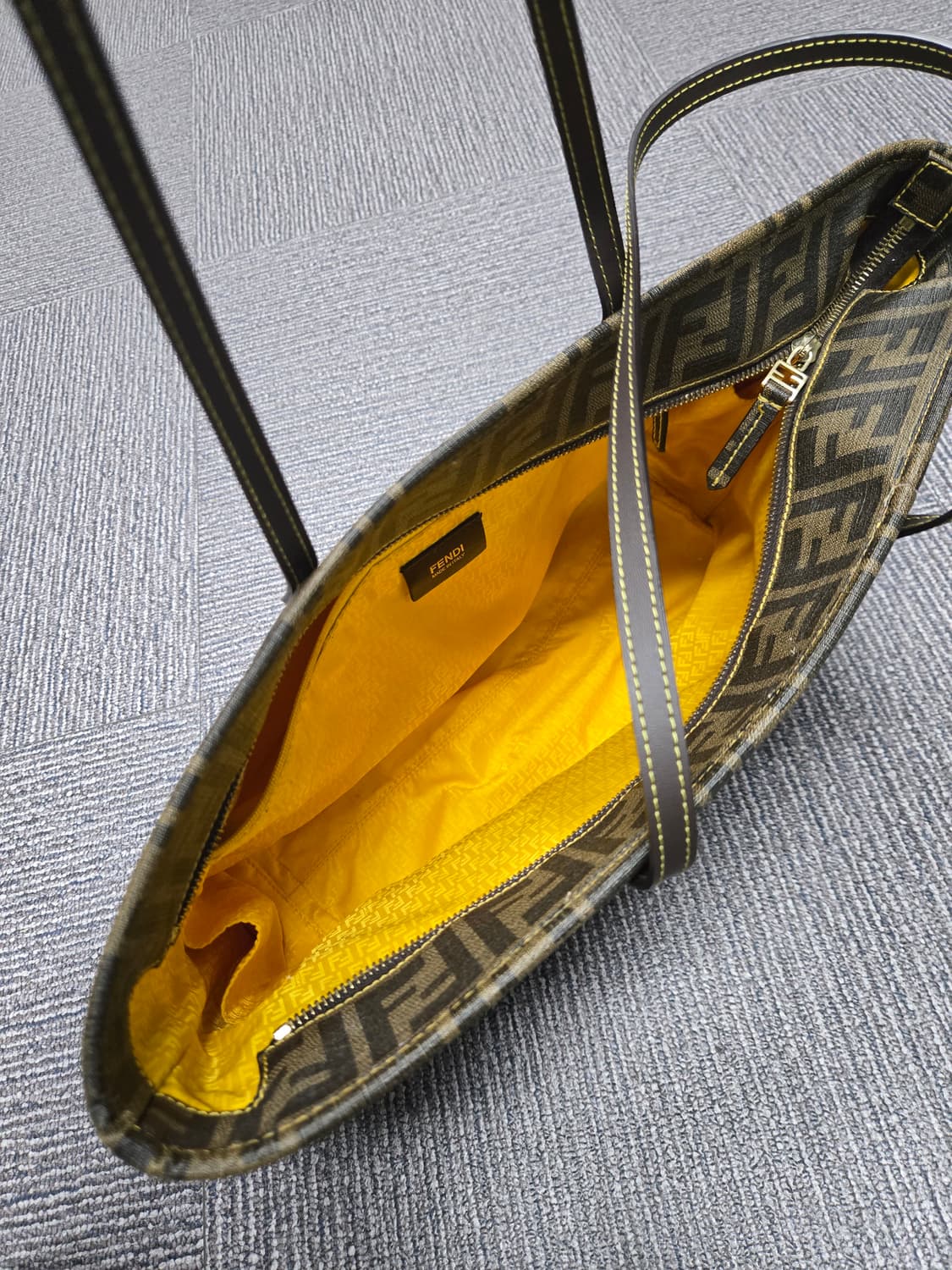 [특가][정품] 펜디 쇼퍼백 토트백 상품이미지6