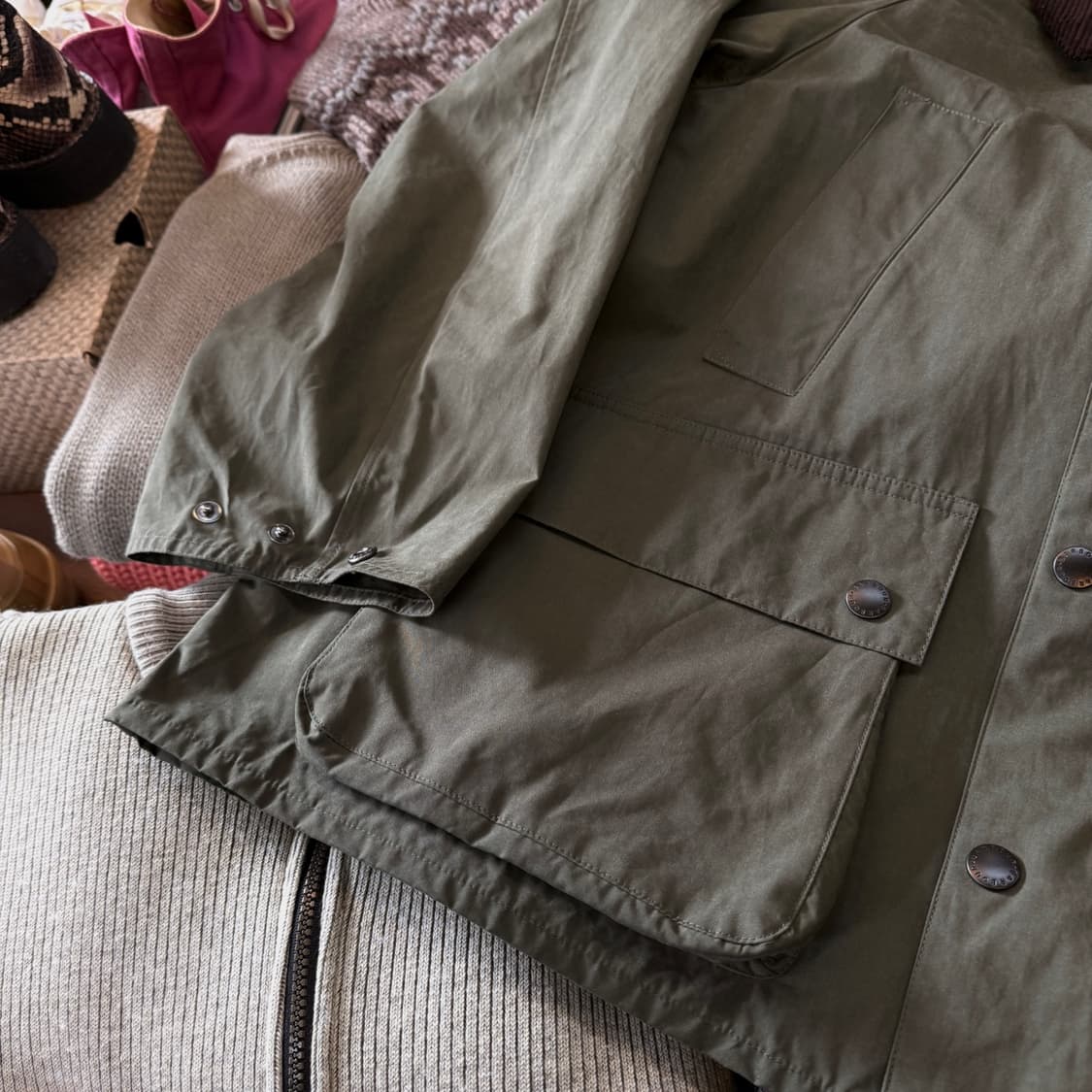 바버 25SS 오버 사이즈 논왁스 피치드 비데일 재킷 세이지 상품이미지2