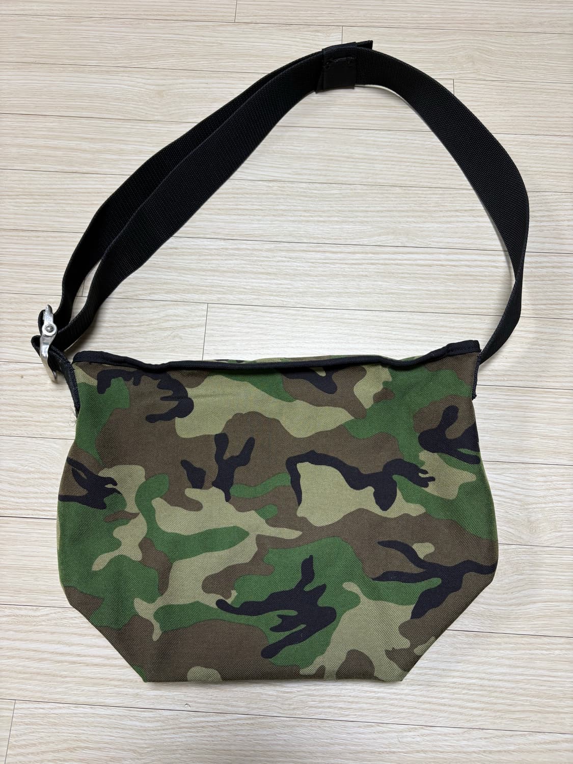 맨하탄 포티지 카모 메신저백 상품이미지2