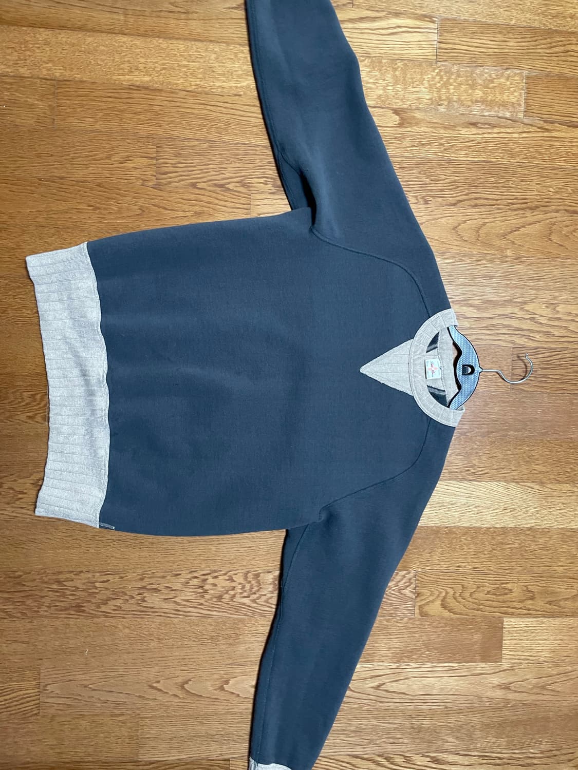 Two moon 루프휠 스웨터 상품이미지8