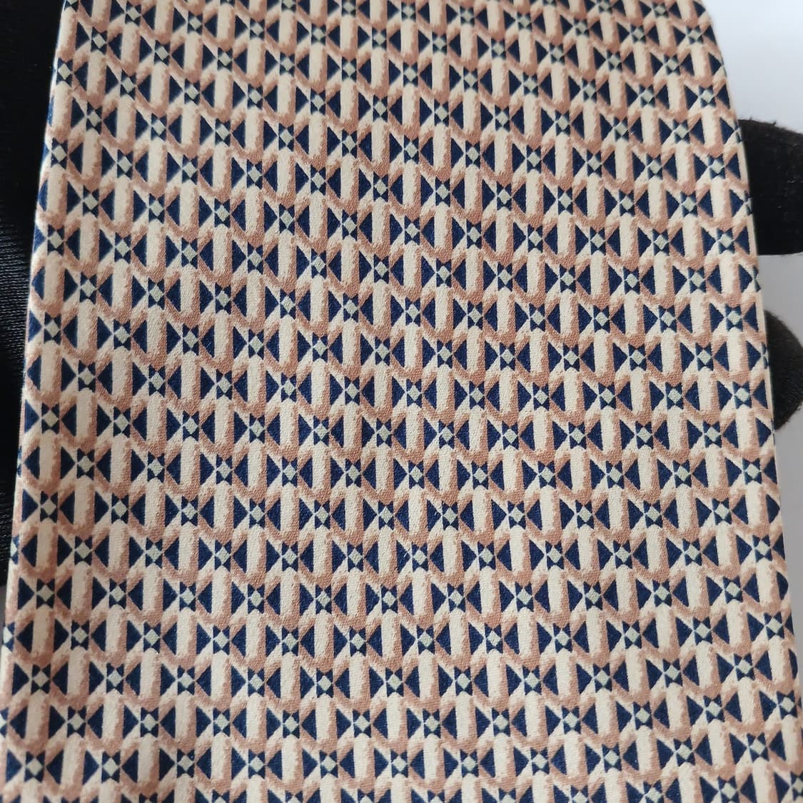 던힐 실크 골드 패턴 넥타이 10cm B등급 A19320
 상품이미지7