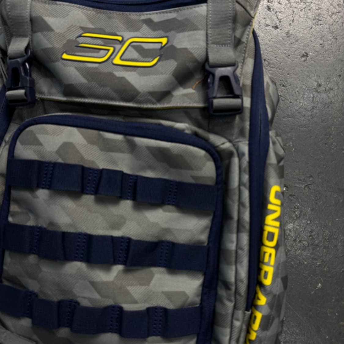 언더아머 스테판 커리 백팩 상품이미지2