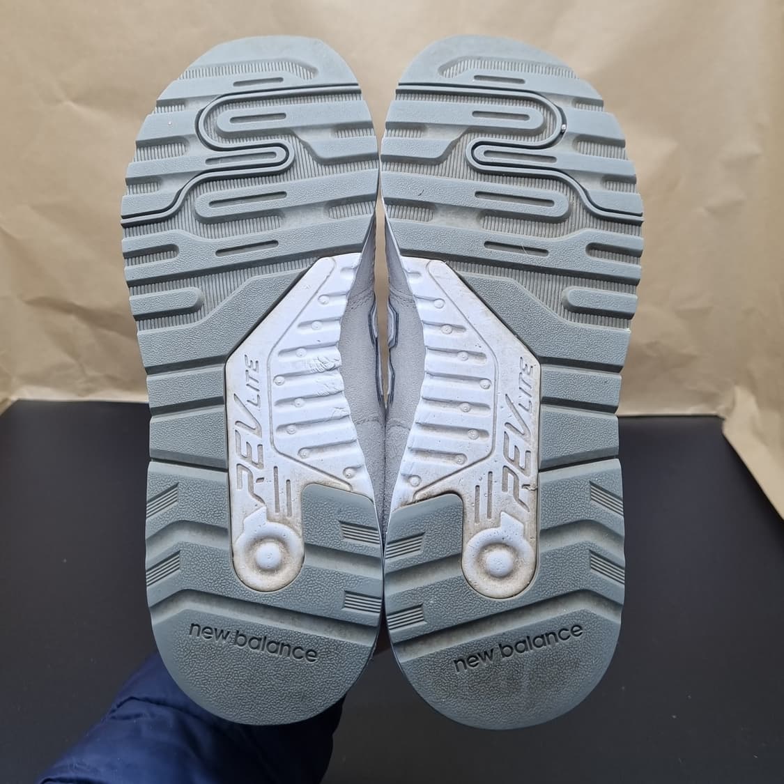 뉴발란스 997 아이보리 운동화245  상품이미지3