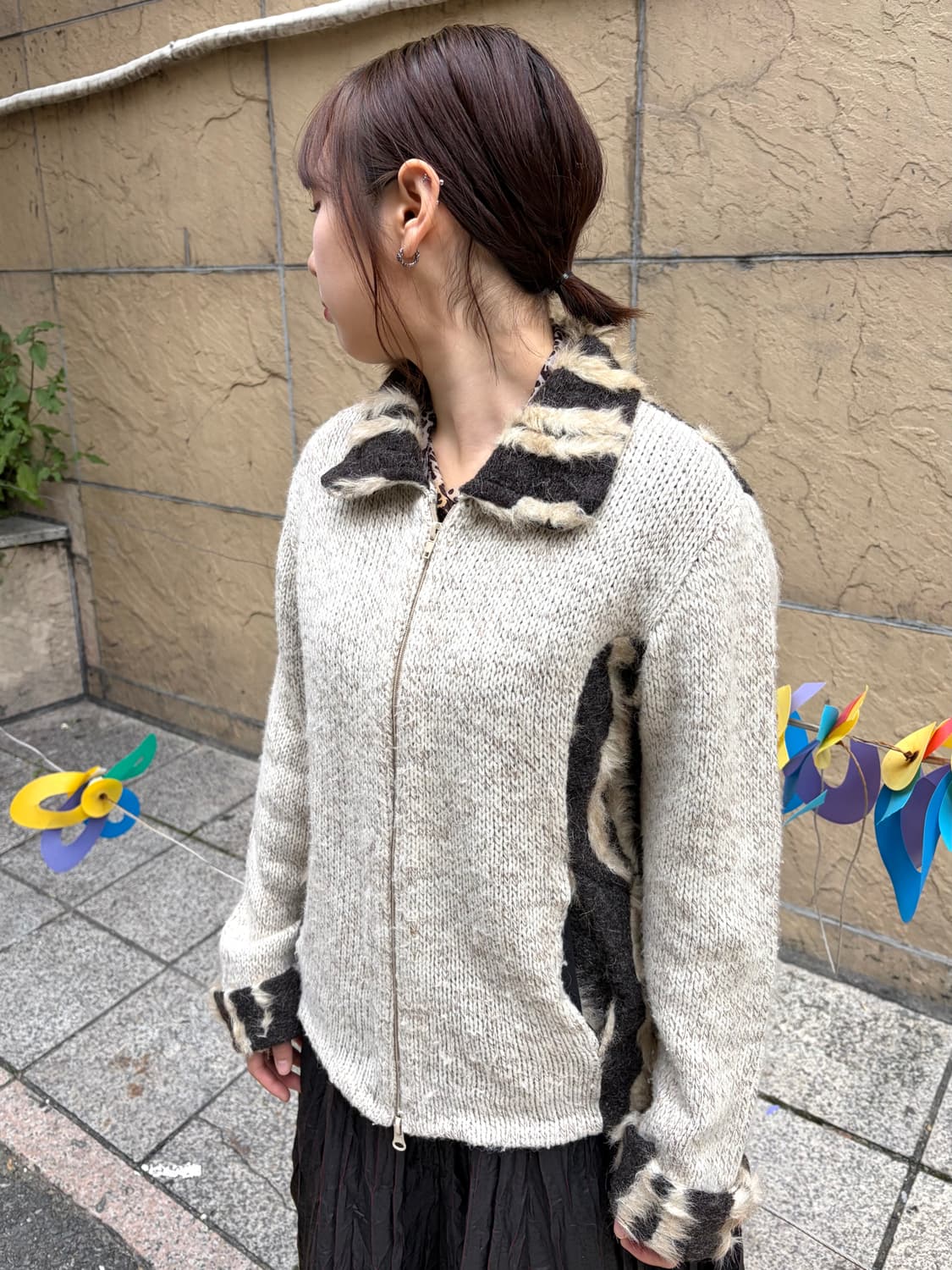 TR3NTO 퍼 디테일 니트 집업 상품이미지1