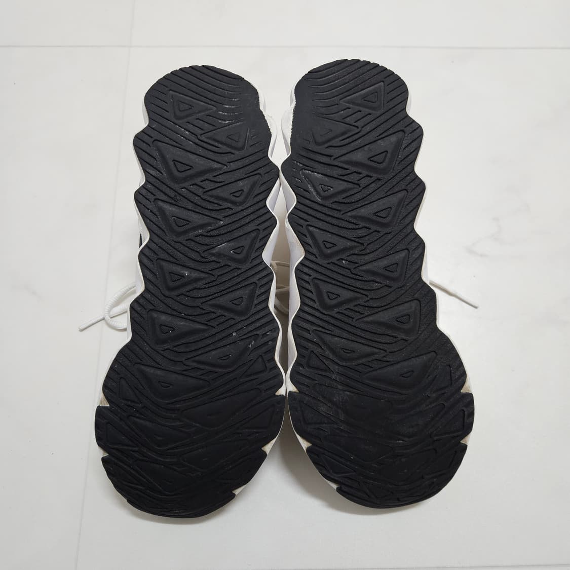 아디다스 스위치 무브 화이트 런닝화 275mm 상품이미지7