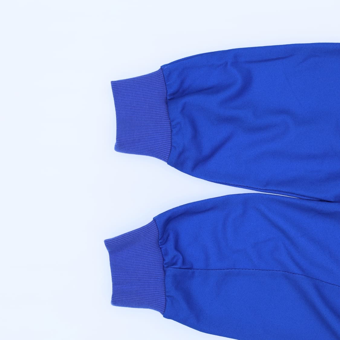 [90] 아디다스 여성 올드스쿨 빈티지 맨투맨 1104HR1 상품이미지4