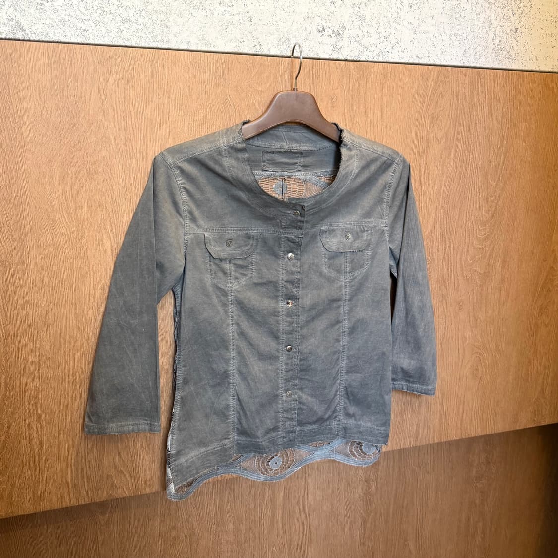 빈티지 코튼 7부 셔츠 믹스 패브릭 백 시스루 레이스 디테일 그레이 상품이미지1