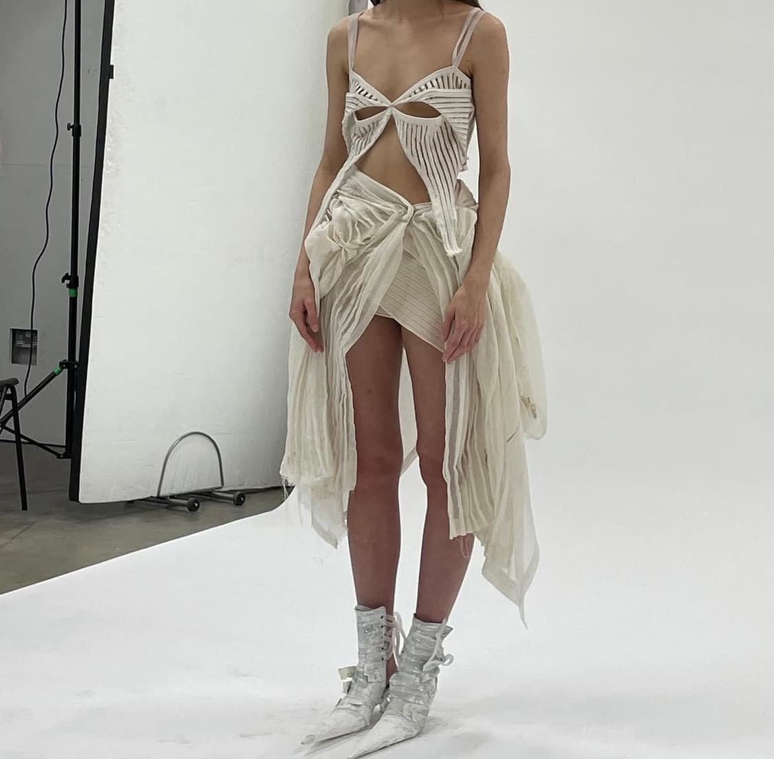 디자이너 규리킴 / CASCADE PLEATED SKIRT 주문제작 상품이미지2