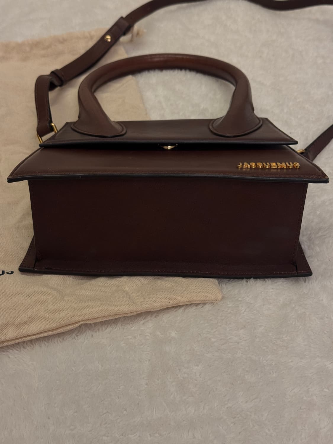 자크뮈스 르 그랜드 치키토 라지백 다크브라운 상품이미지3