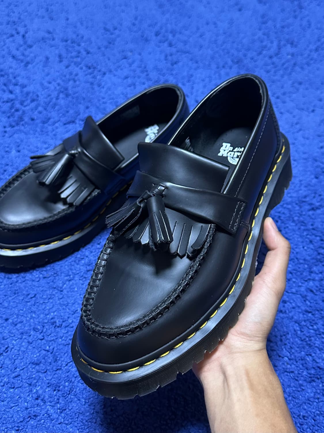 닥터마틴 아드리안 벡스 스무스 레더 테슬 로퍼 블랙 상품이미지2