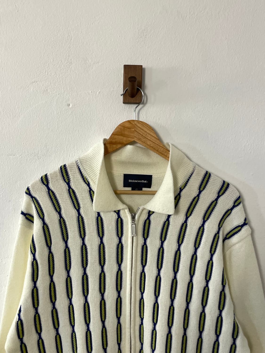 디스이즈네버댓 반집업 니트  상품이미지2