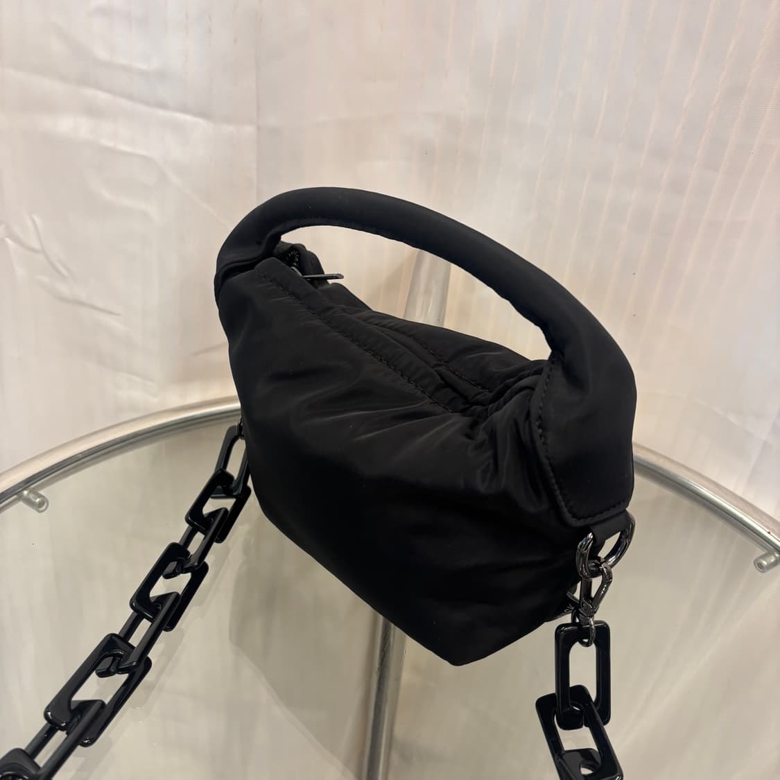  Hvisk 비스크 비건 나일론 토트백      상품이미지4