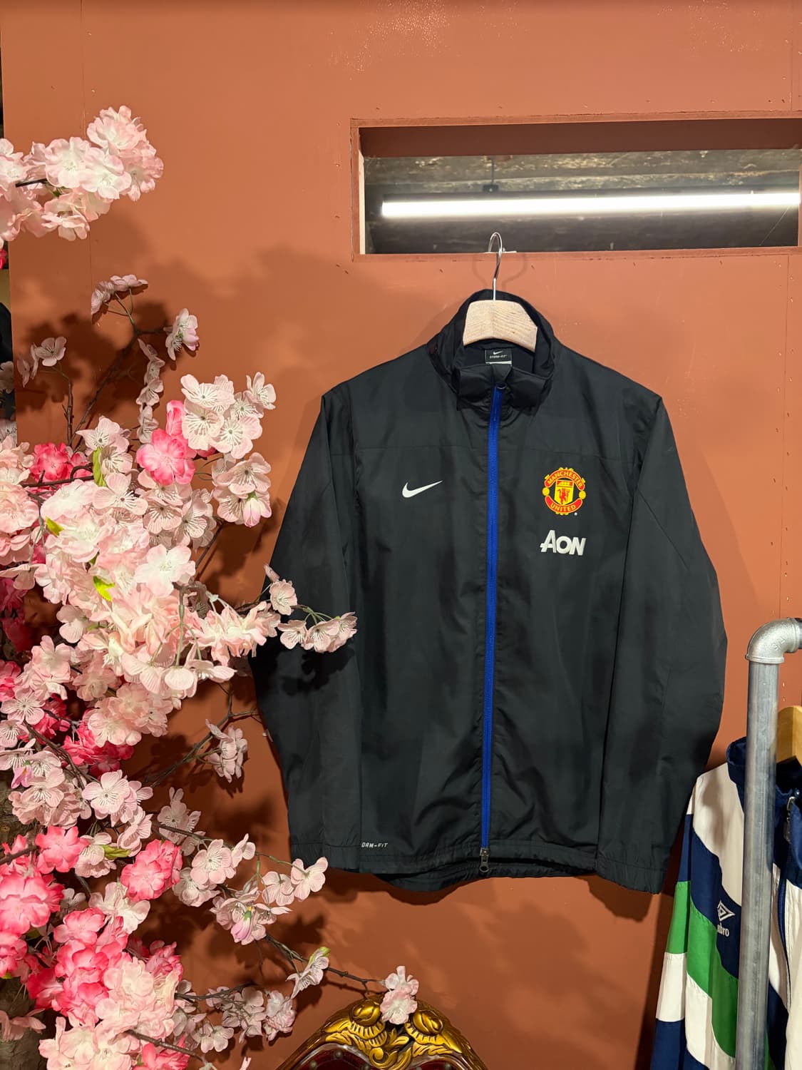 나이키 맨체스터 바람막이 상품이미지1