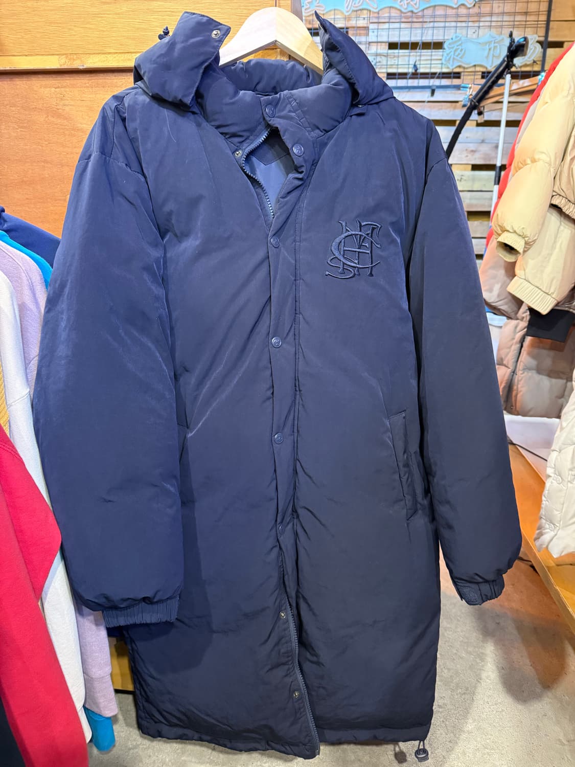 미스치프 블랙 롱패딩 상품이미지1