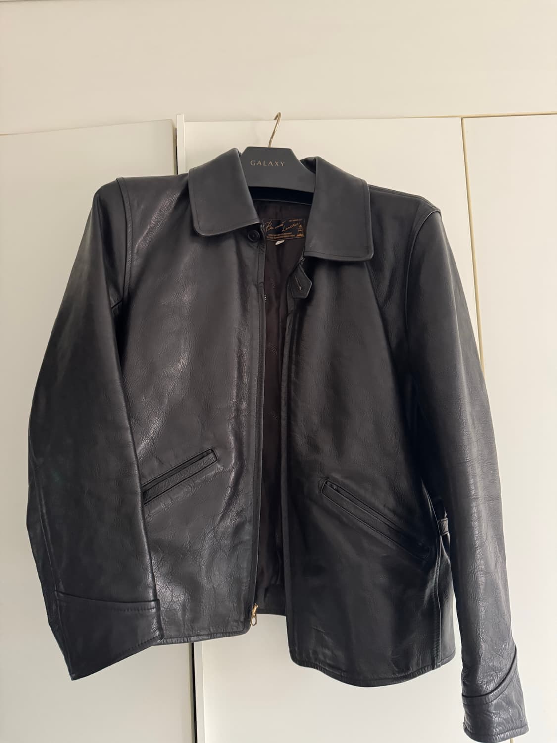 본쿠라 사샤레더 자켓 38사이즈 상품이미지1