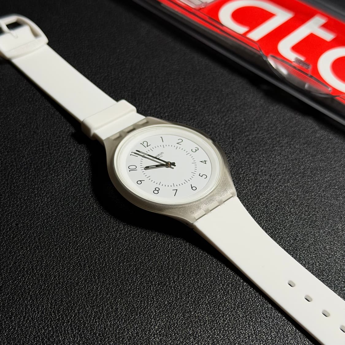 스와치 스킨 SVUM101 울트라씬 시계 상품이미지3