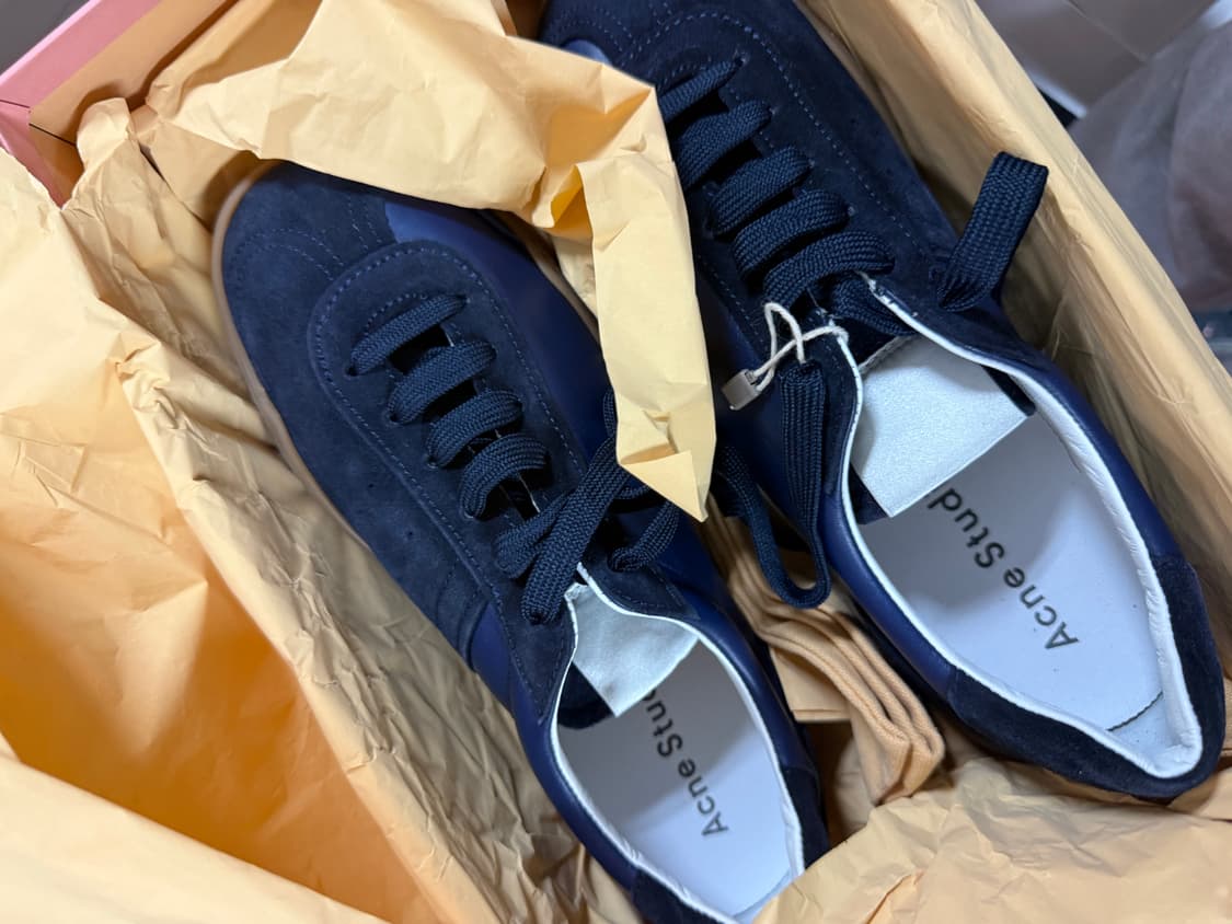 [41] 아크네 스튜디오 라스 스니커즈 레더 스웨이드 네이비 블루 상품이미지3