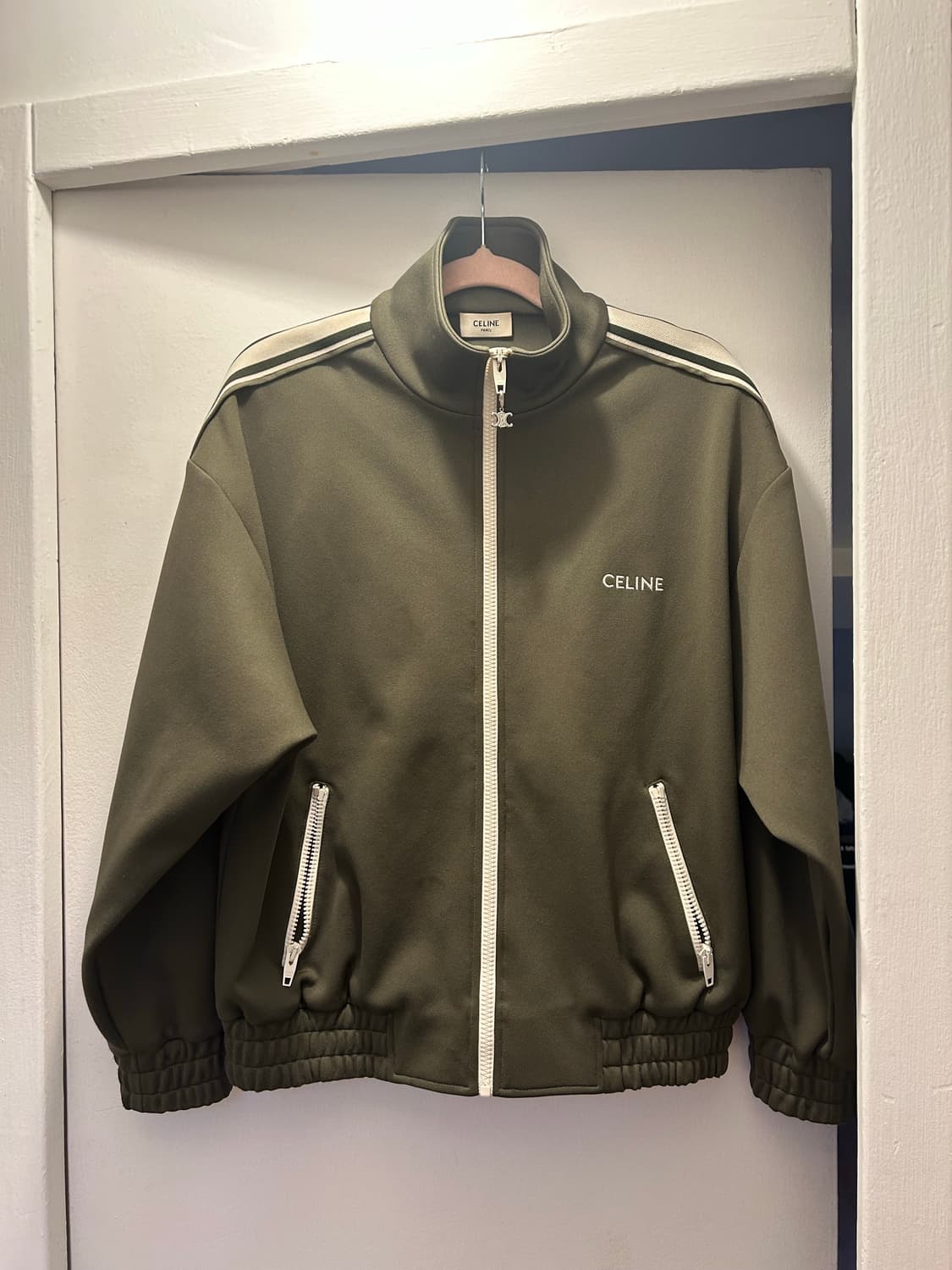 셀린느 트리옹프 카키 트랙탑 (정품) 상품이미지1