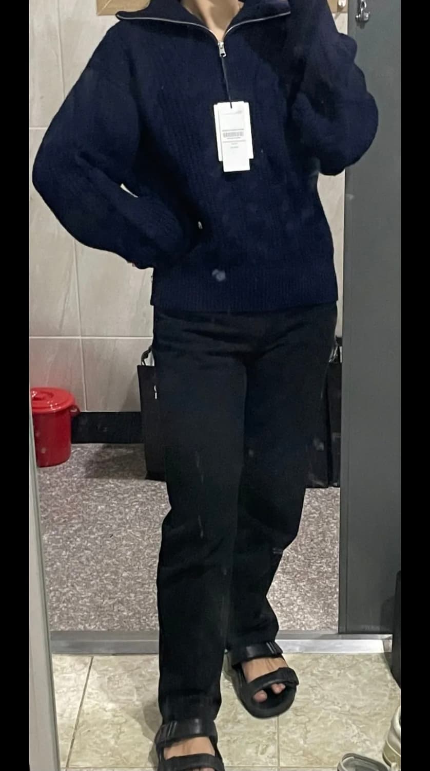 23FW 마리떼 케이블 집업 니트 (고윤정 착용) 상품이미지5