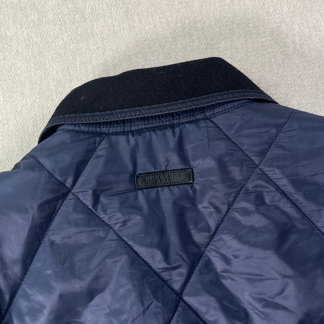 100 버버리 브릿 엘보 패치 퀄팅 자켓 상품이미지8