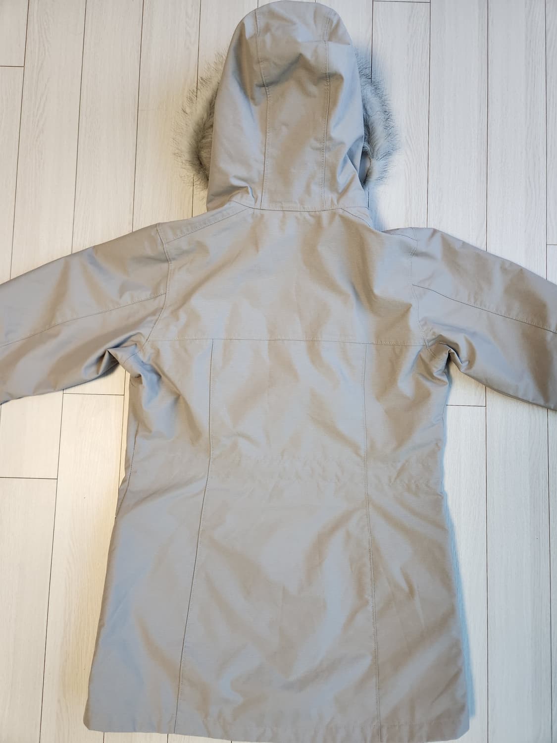 새상품급) 컬럼비아 여성 마운틴 방수 방풍 바람막이 자켓 사이즈m

내피 상품이미지10