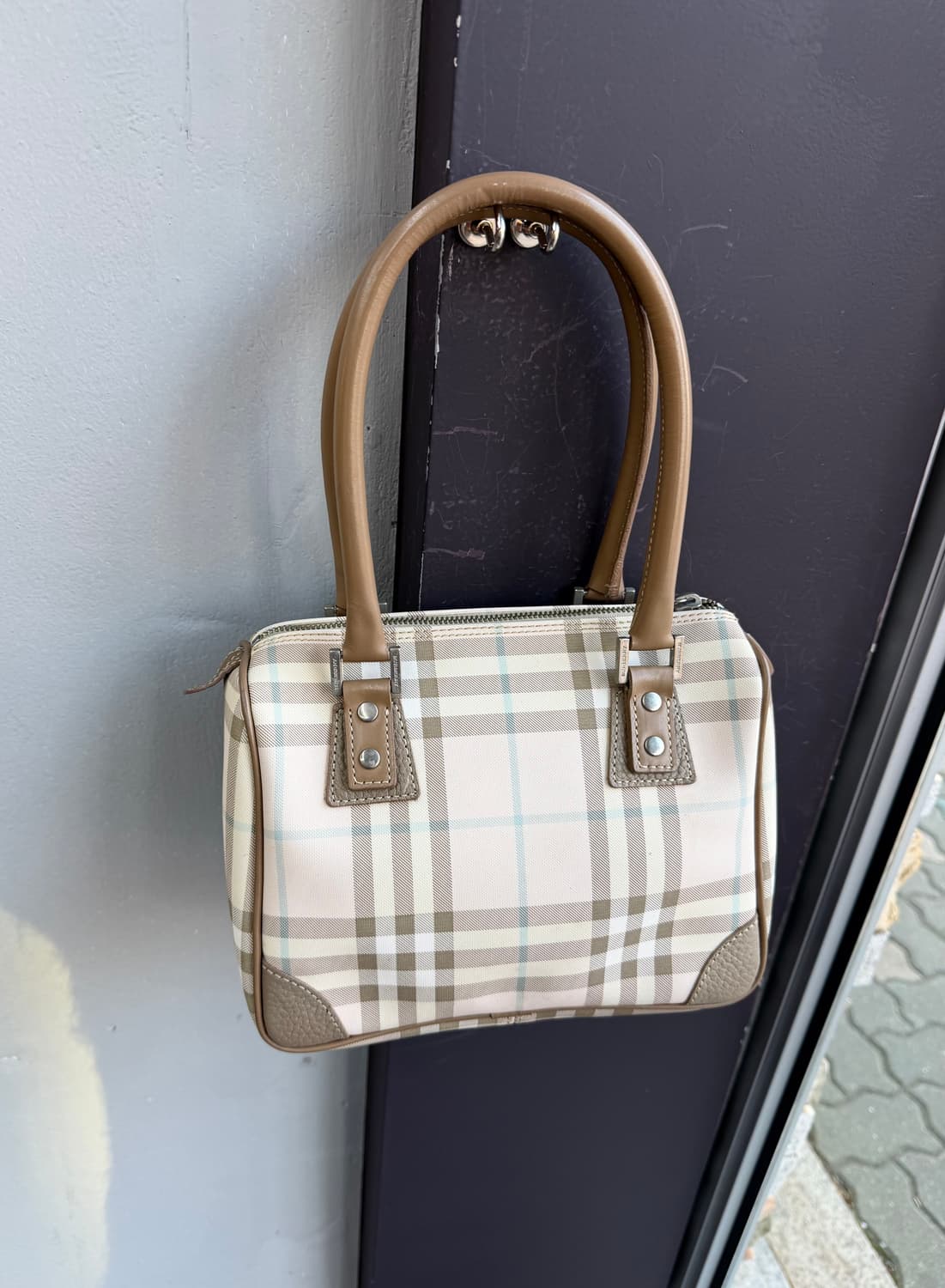 버버리 핑크 하우스 스피디 미니백 상품이미지3