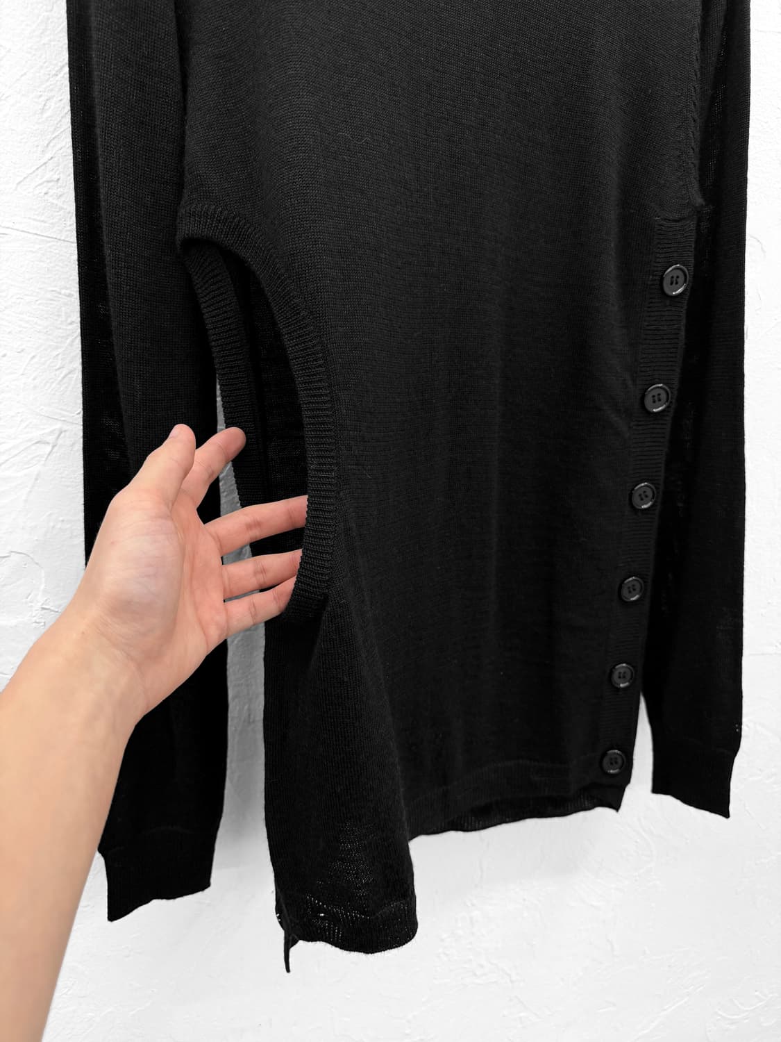 peace now 버튼 홀 니트 상품이미지2