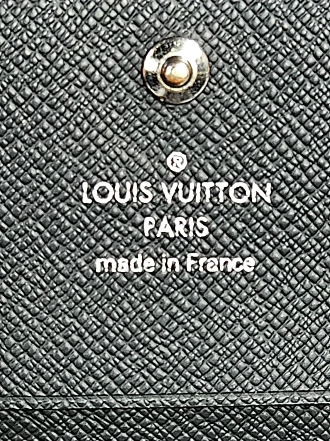 루이비통 타이가 블랙 카드지갑  상품이미지3