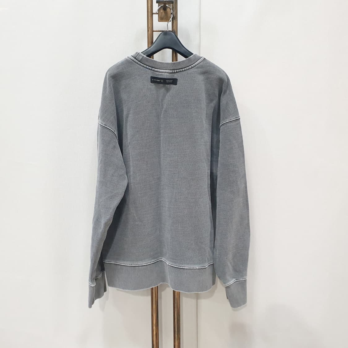 어텐션로우 A 10 ROW 피그먼트 맨투맨 1 상품이미지4