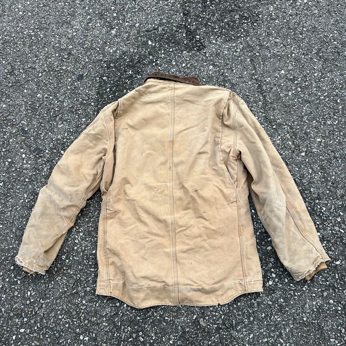 세월이 느껴지는 칼하트 브라운 워크 자켓 상품이미지6