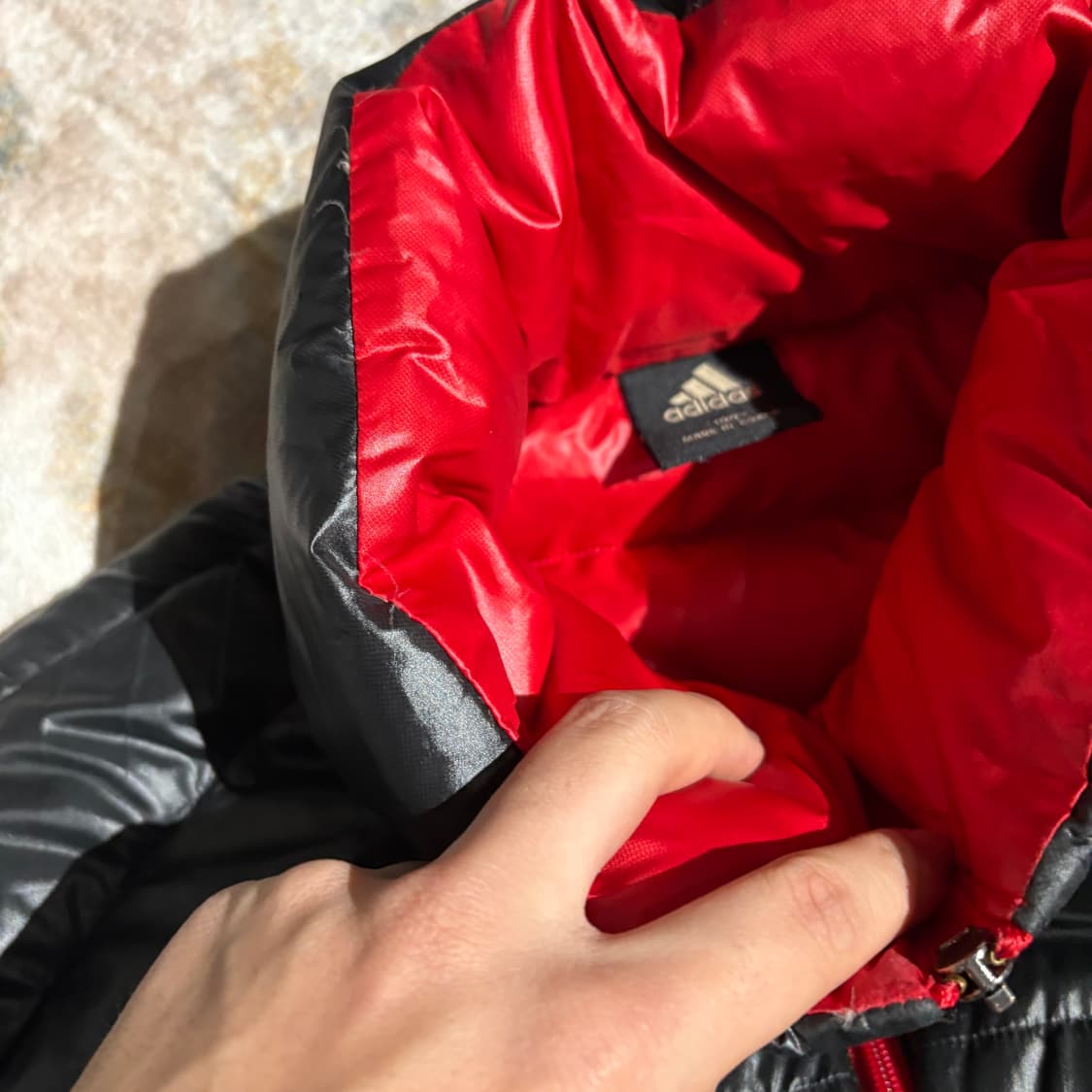 아디다스 리버풀 유광 패딩 상품이미지3