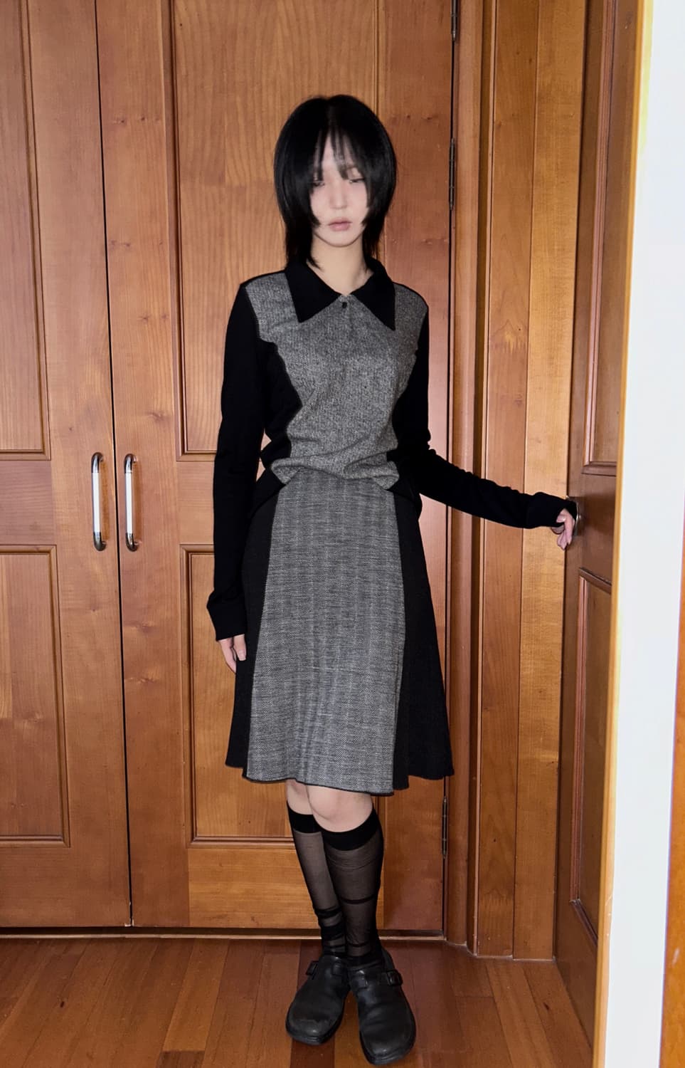 Contrast Line Knit Shirt 상품이미지1