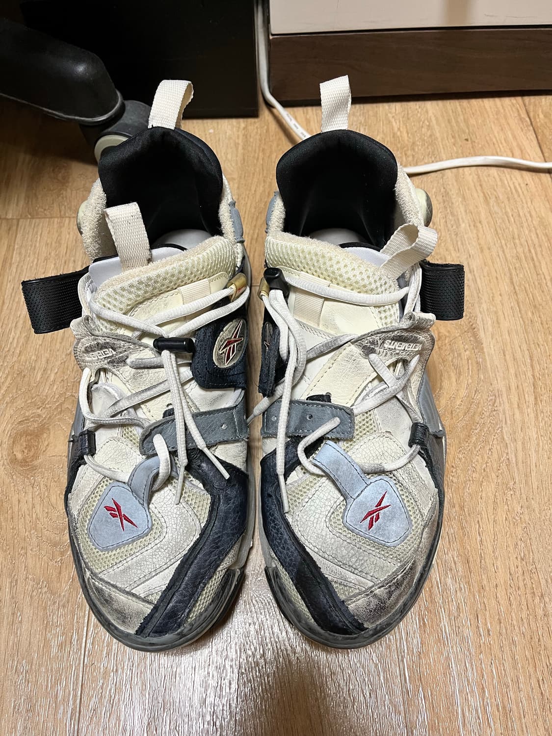 (지디착용) 리복 베트멍 콜라보 펌프 퓨리 270 판매 상품이미지3