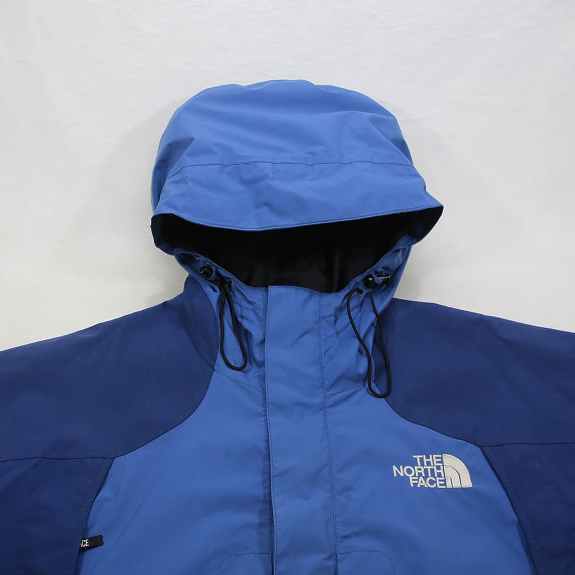 (착용컷) 노스페이스 고어텍스 아웃도어 후드 자켓 (남성용 115) 상품이미지4