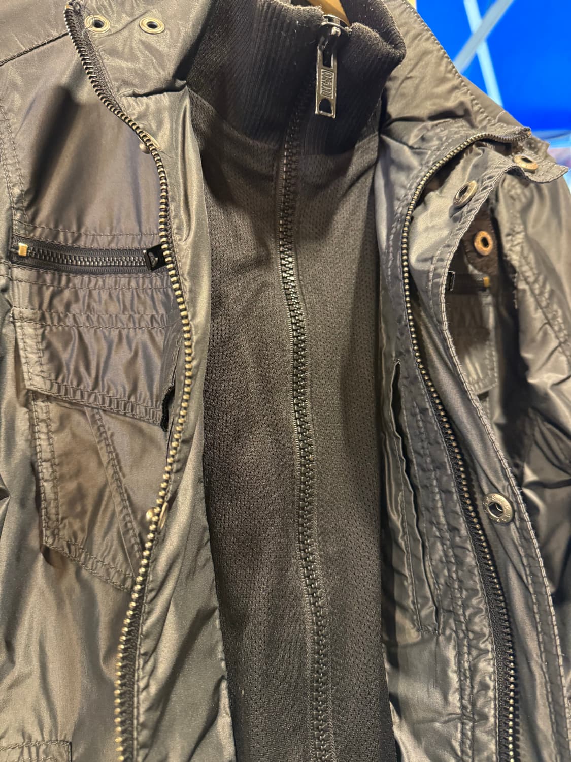 버커루 그레이 나일론 하이넥 라이더 자켓 상품이미지2