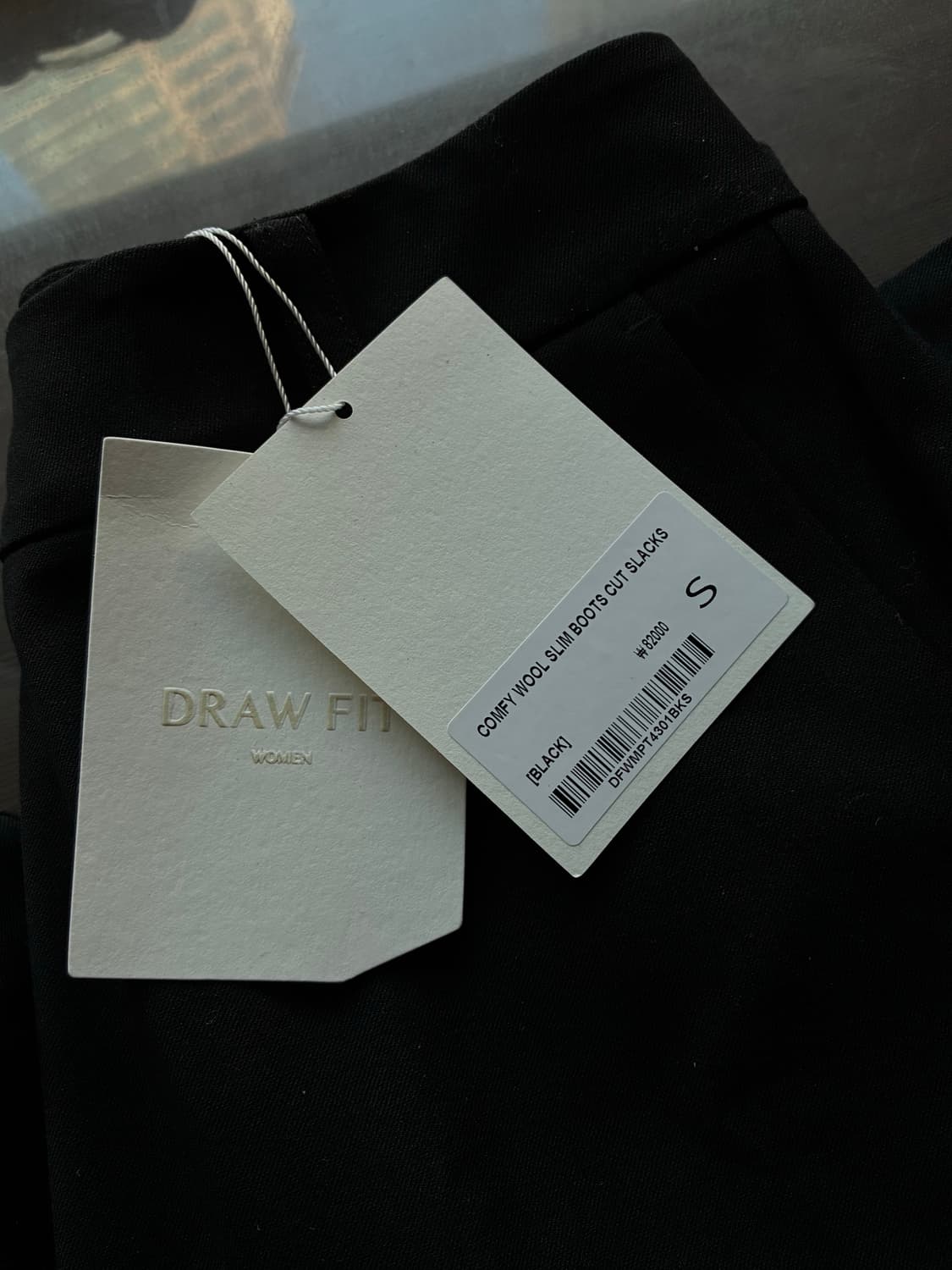 (새상품)(S) 드로우핏 우먼 컴피 울 슬림 부츠컷 슬랙스 BLACK 상품이미지9