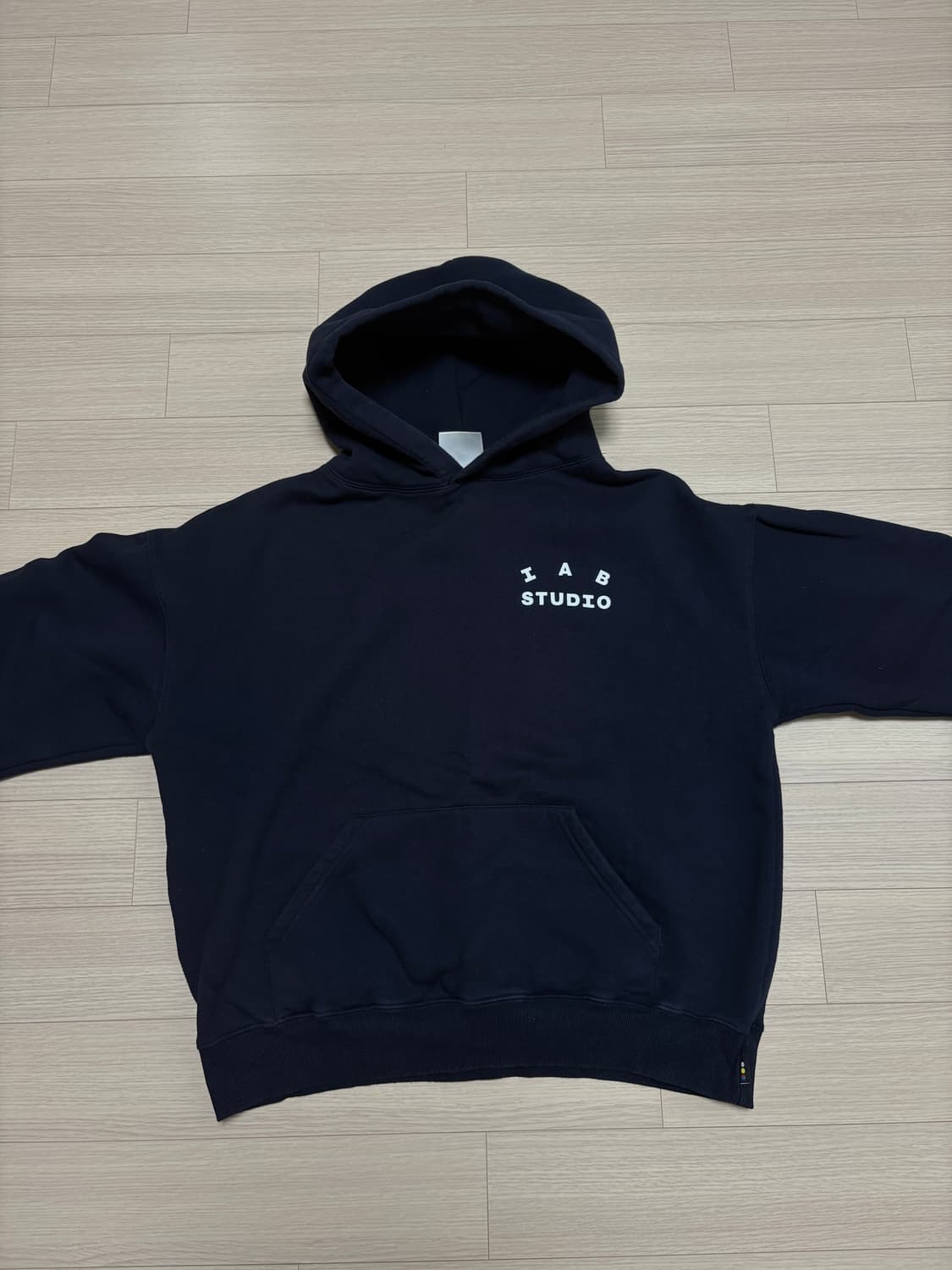 아이앱스튜디오 네이비 후드티 상품이미지1