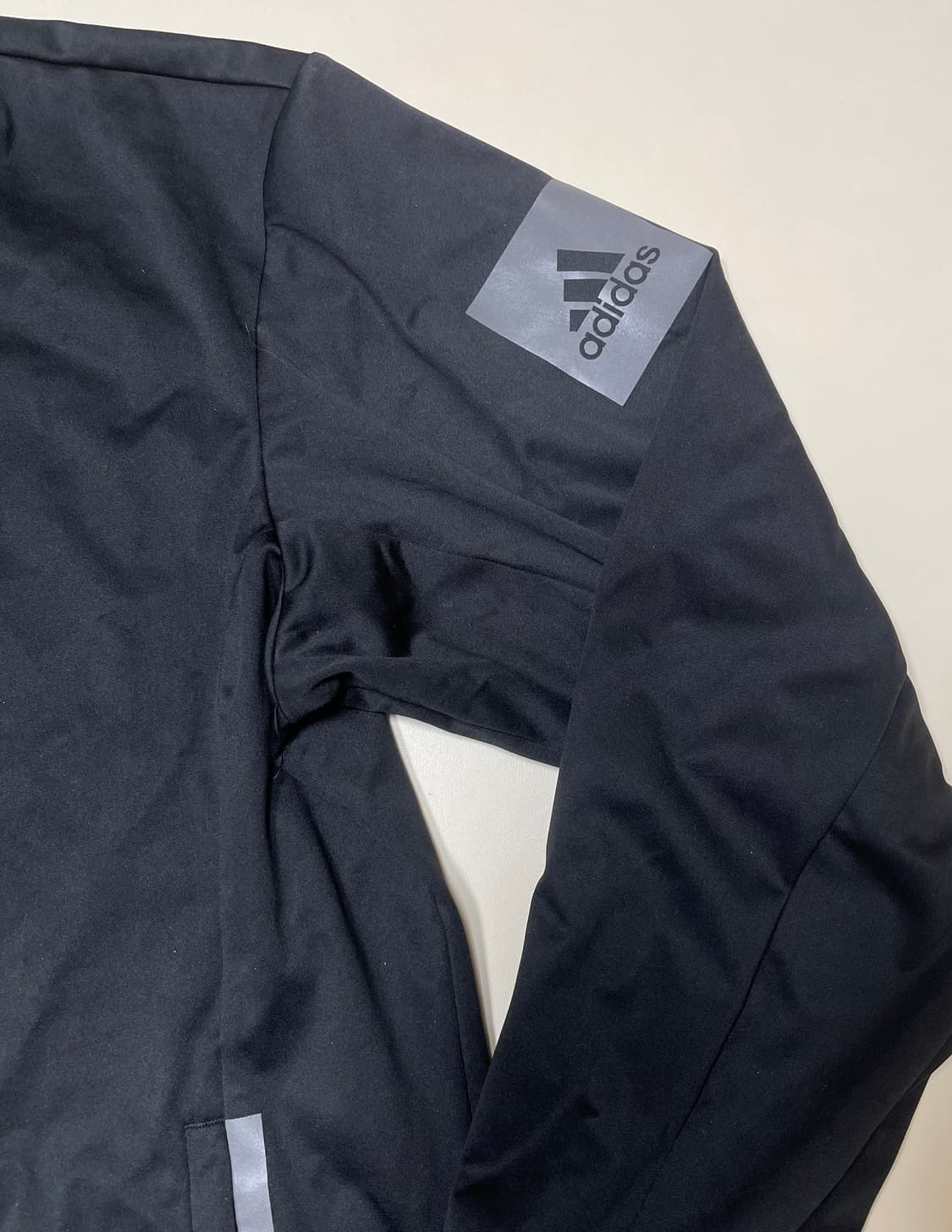 아디다스 컴뱃스포츠 마샬아츠 하이드로 퍼포먼스 바람막이 상품이미지5