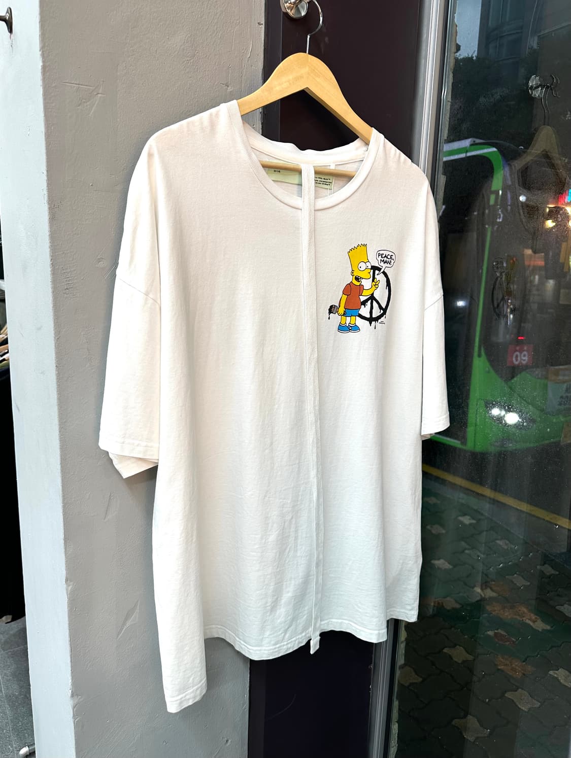 100~105/ 오프화이트 심슨 콜라보 반팔티 상품이미지3