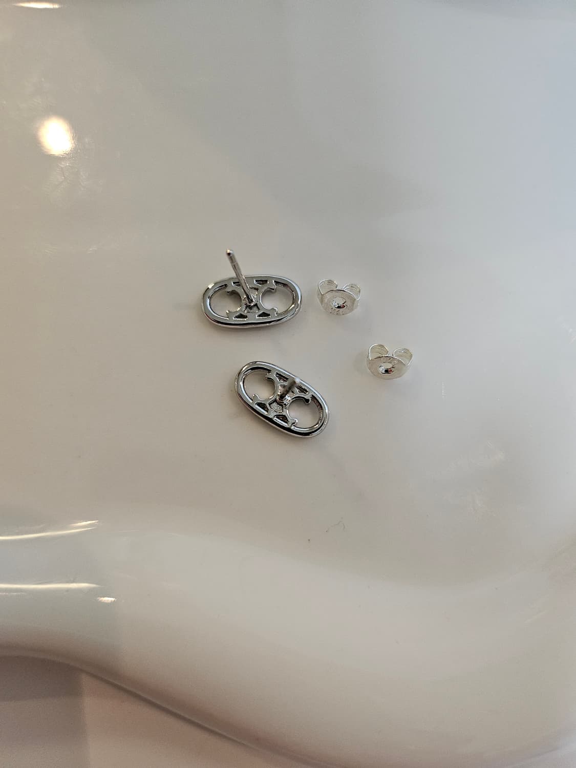 셀린느 미니 트리옹프 스터드 귀걸이 은장 상품이미지4
