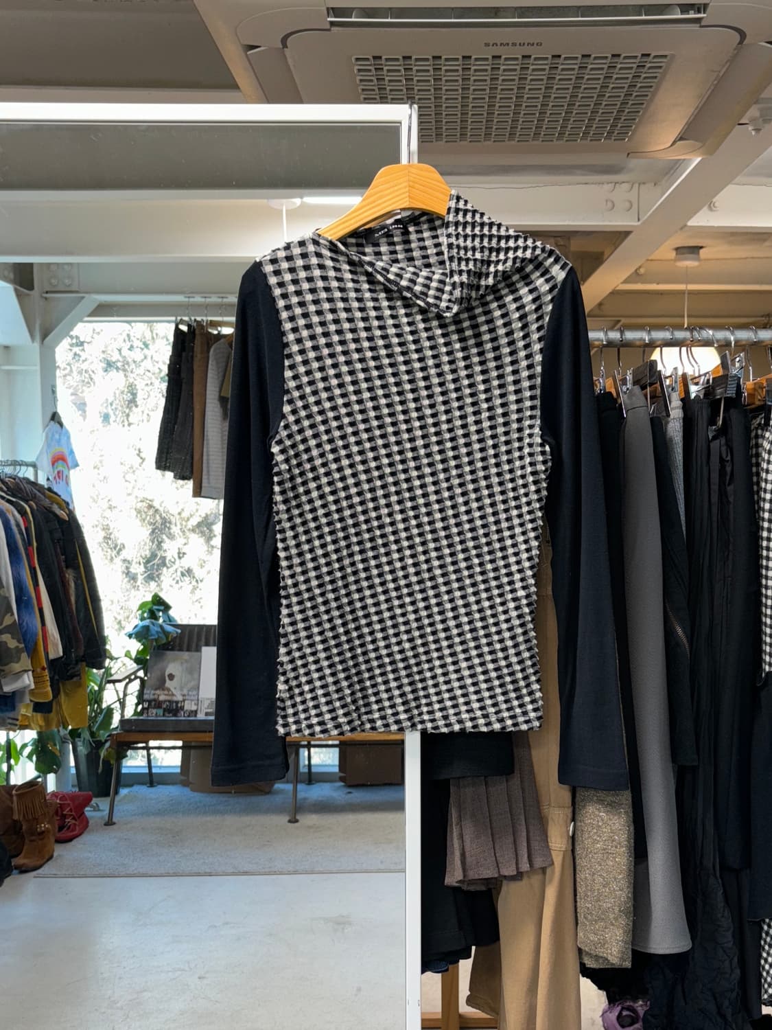 Mb lucas 비대칭 니트 상품이미지1