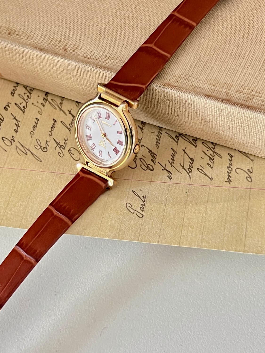 BURBERRY  골드 라운드 버버리 빈티지 시계 상품이미지5