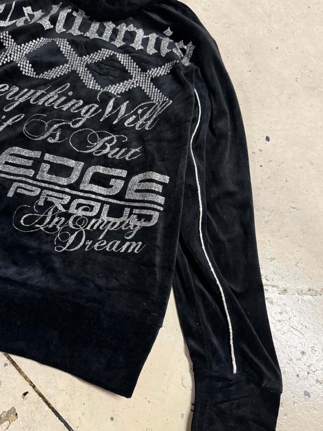 back lettering velour hood zip-up 상품이미지6