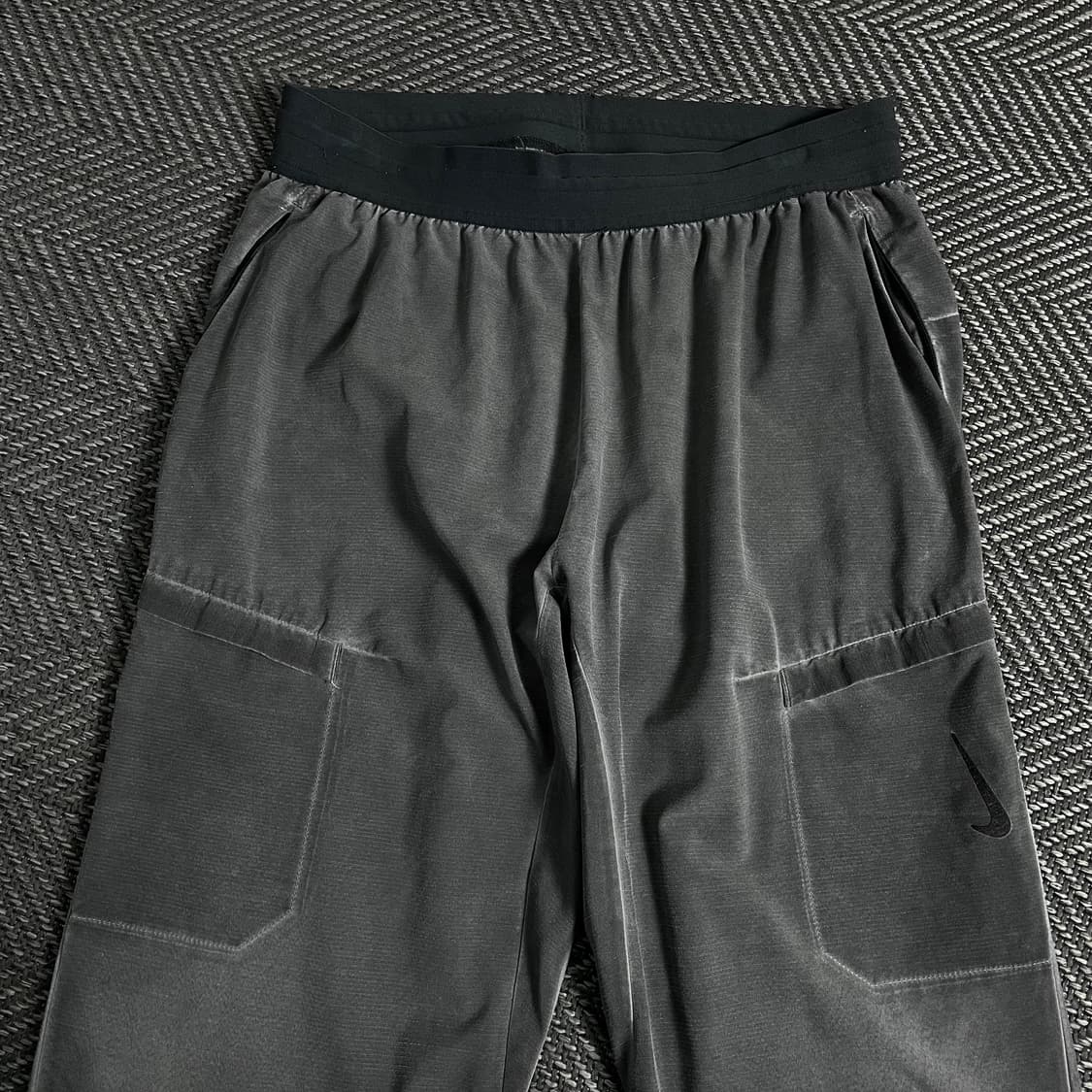 나이키 스우시 트레이닝 조거 팬츠 워시드 그레이o 5077 상품이미지3