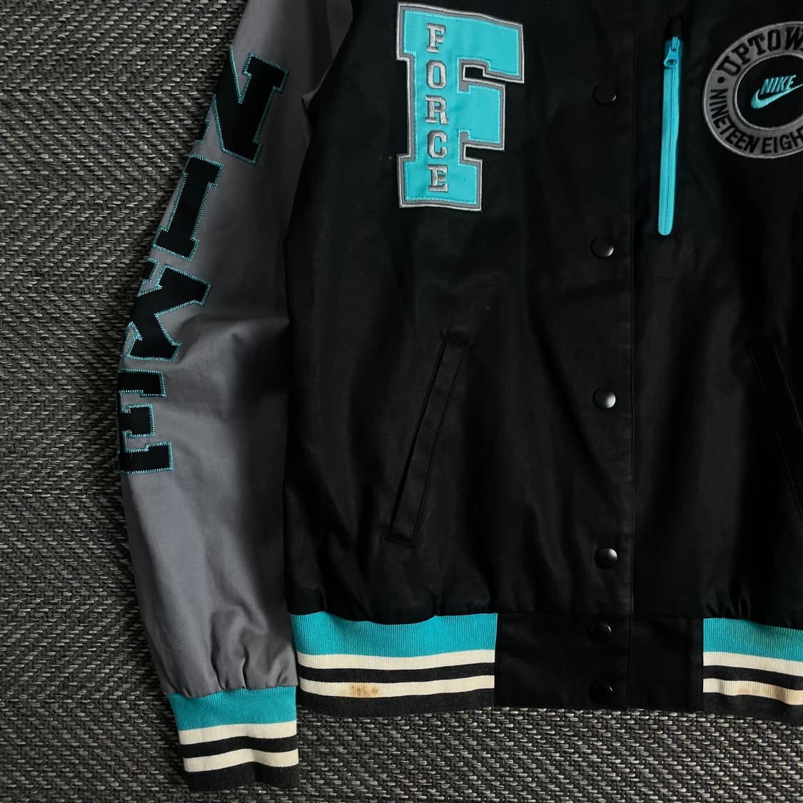 00s 나이키 우먼스 에어포스 업타운 바시티 자켓 o 3096 상품이미지2