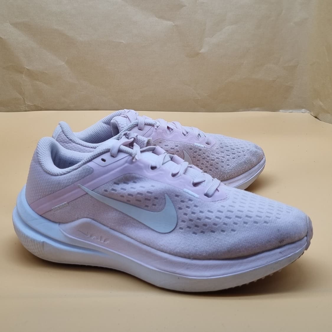 나이키 에어 윈플로10 운동화245. 상품이미지1