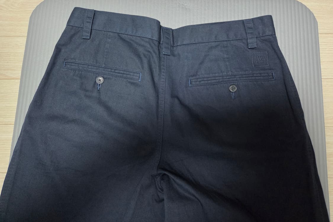 유니클로 jw앤더슨JWA원턱 와이드치노팬츠 82사이즈(31,32) 판매 상품이미지5