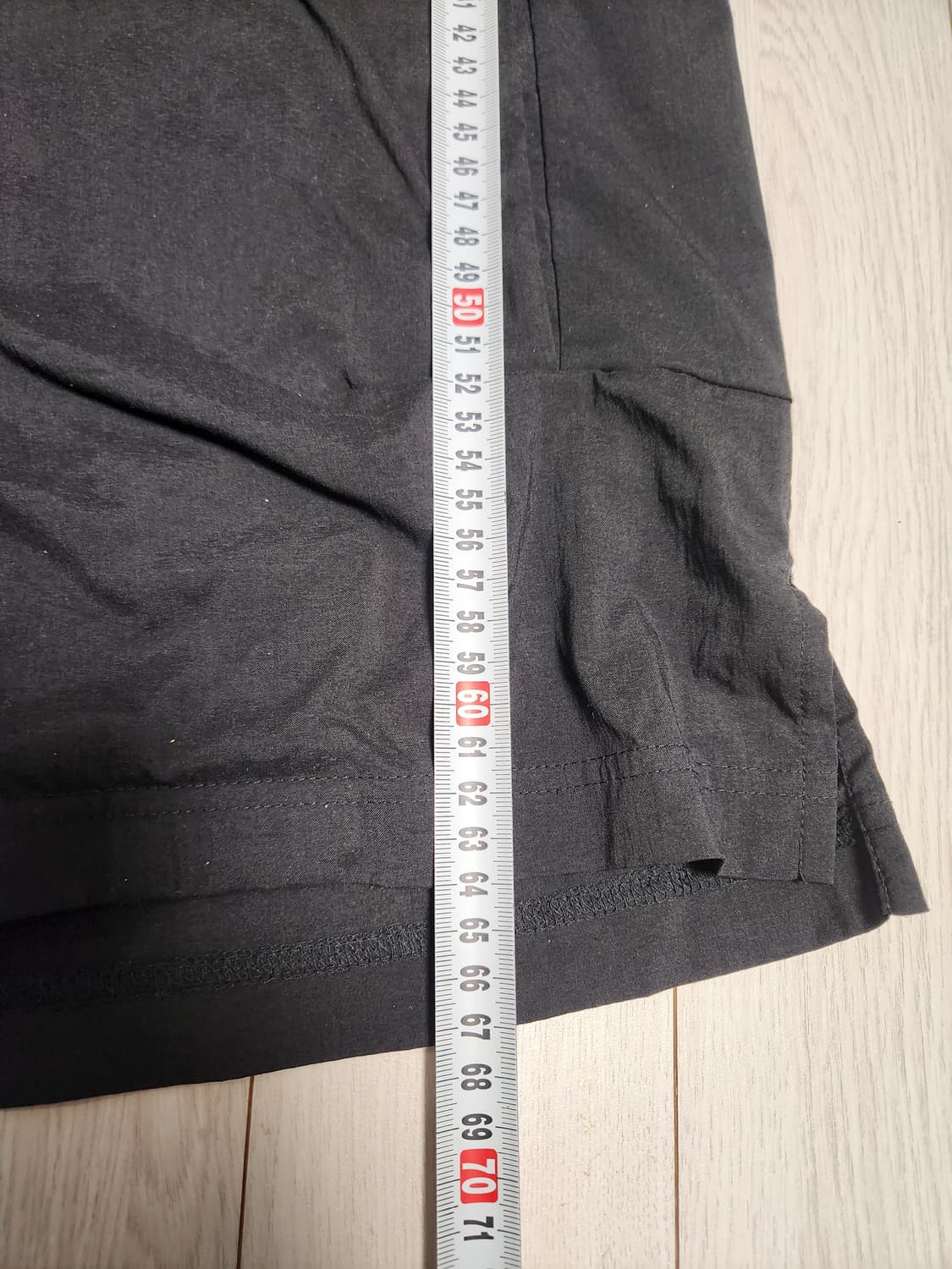 아디다스 바람막이 사이즈M

전체적인 사용감 살짝 있고 왼쪽팔꿈치 부분  상품이미지6