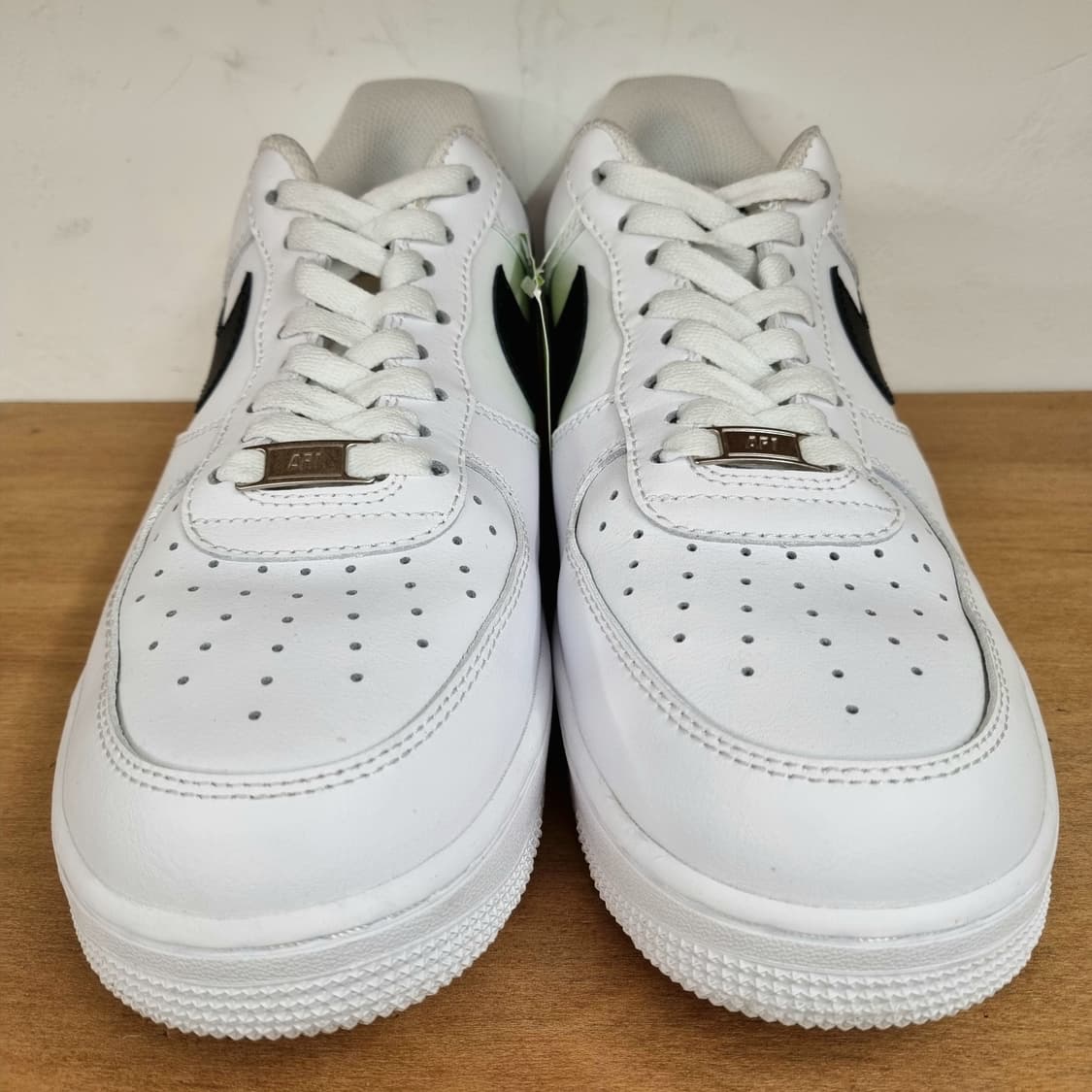나이키 에어포스 1 로우 흰검 상품이미지2