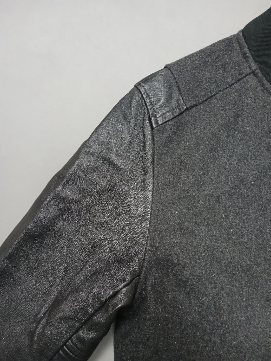 [L] 와이플러스세븐 pss9 Arise 스타디움 자켓 그레이 상품이미지4